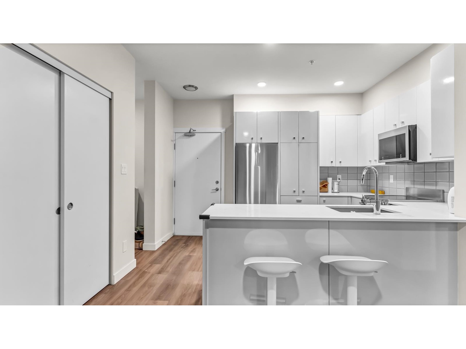 Property at 102 10838 WHALLEY BOULEVARD image 3
