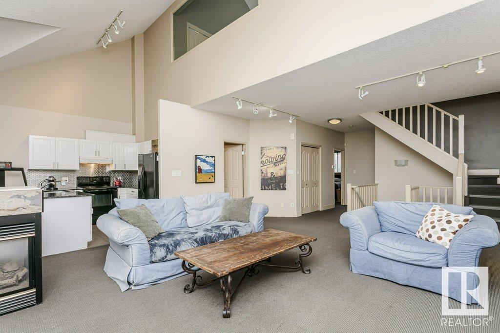 Property at 10219 111 ST NW image 2