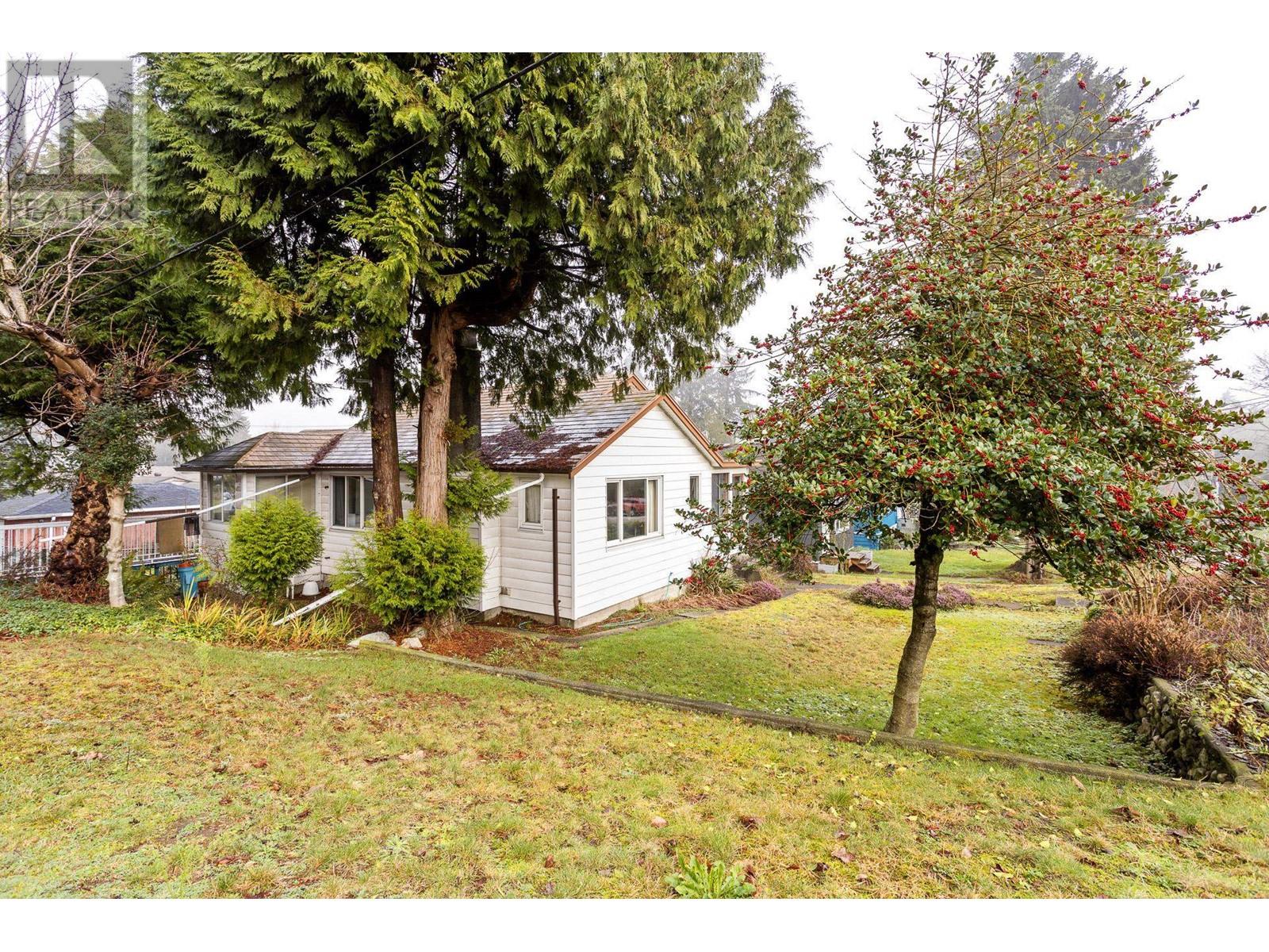 317 Holmes Street, New Westminster, British Columbia  V3L 4X6 - Photo 13 - R2952249