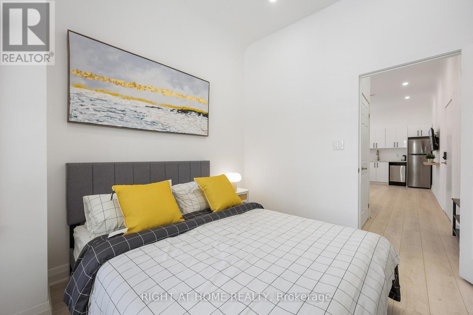 Main 1 - 344 Shaw Street, Toronto, Ontario  M6J 2X3 - Photo 6 - C11914376