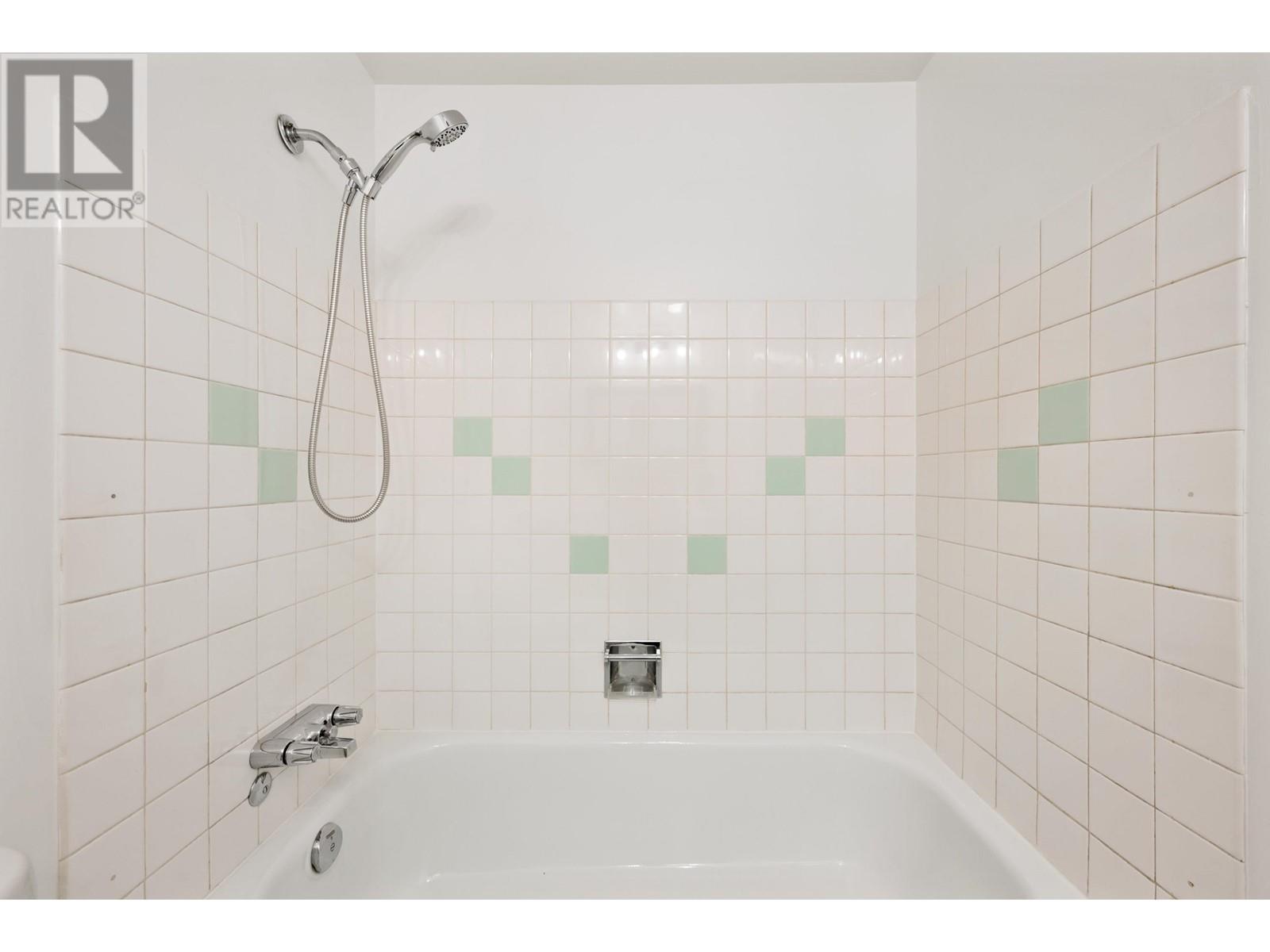 212 910 Fifth Avenue, New Westminster, British Columbia  V3M 1Y2 - Photo 23 - R2954244