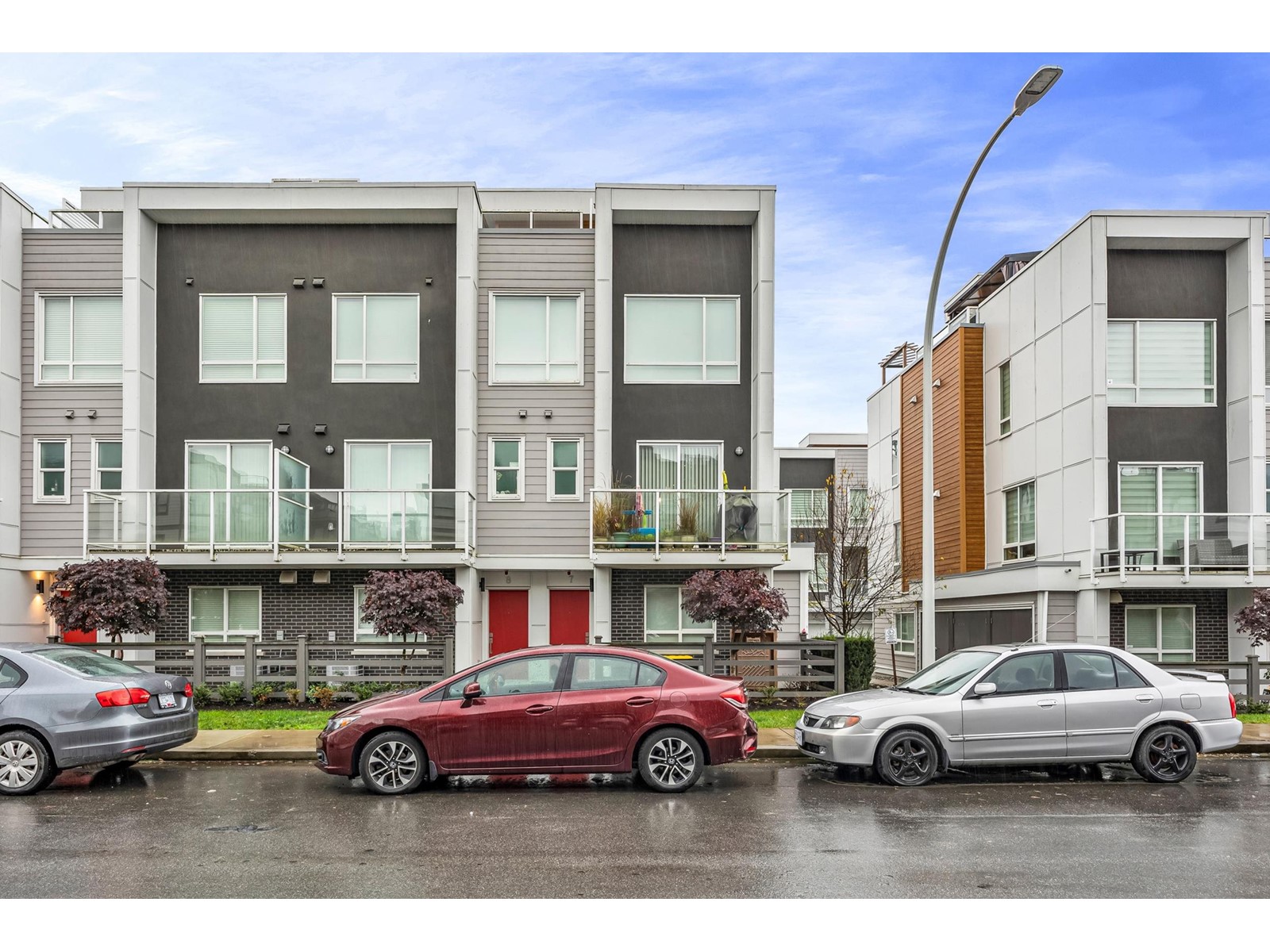 Property at 7 19628 55A AVE image 2