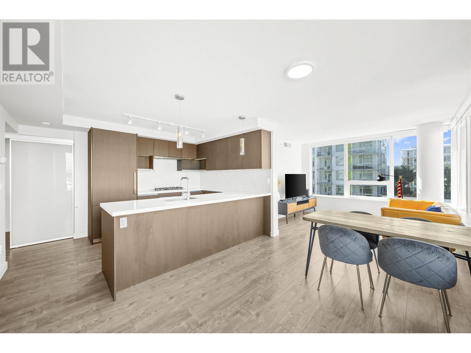 Listing Picture 12 of 27 : 1507 8833 HAZELBRIDGE WAY, Richmond / 烈治文 - 魯藝地產 Yvonne Lu Group - MLS Medallion Club Member