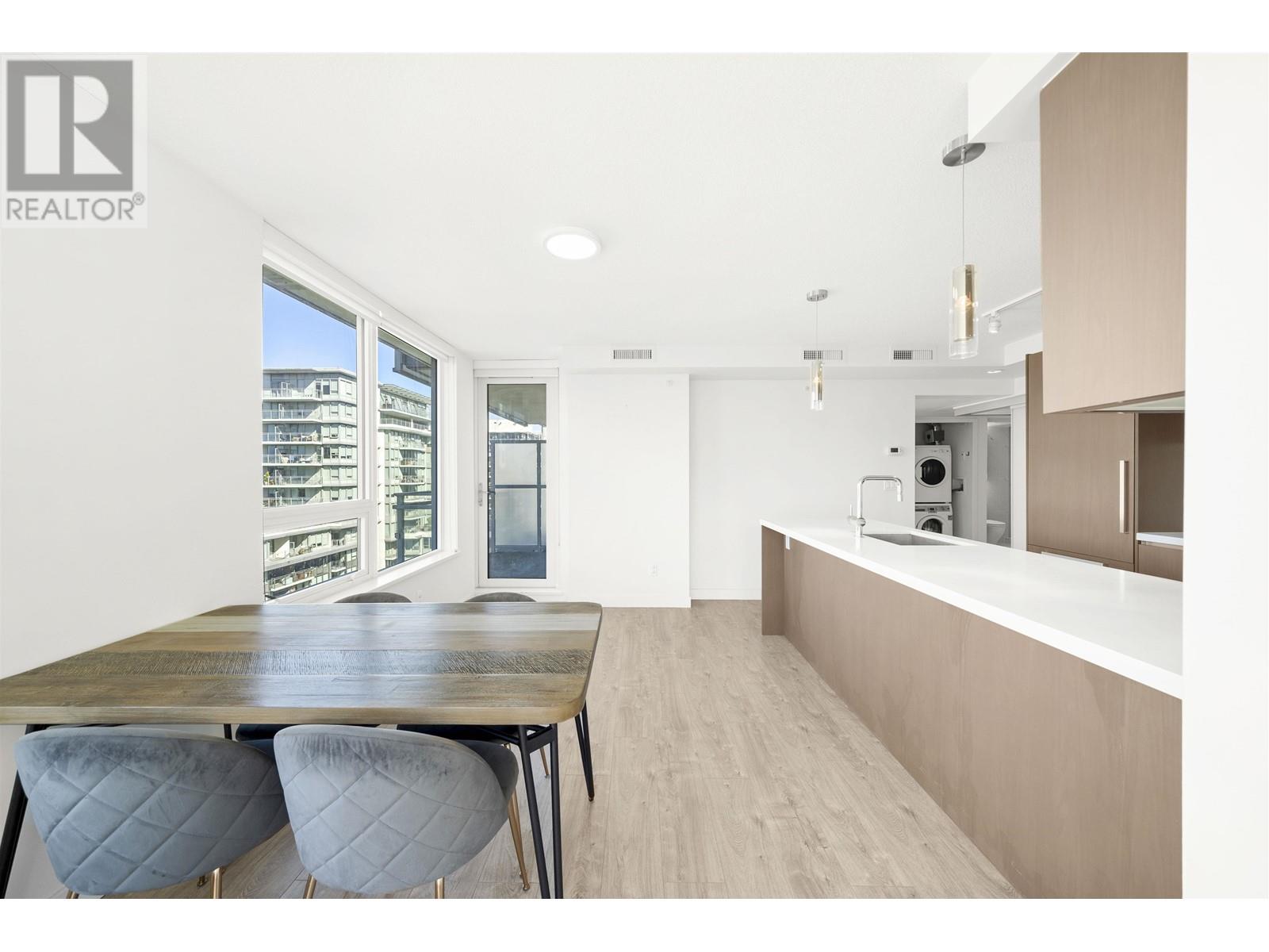 Listing Picture 9 of 27 : 1507 8833 HAZELBRIDGE WAY, Richmond / 烈治文 - 魯藝地產 Yvonne Lu Group - MLS Medallion Club Member