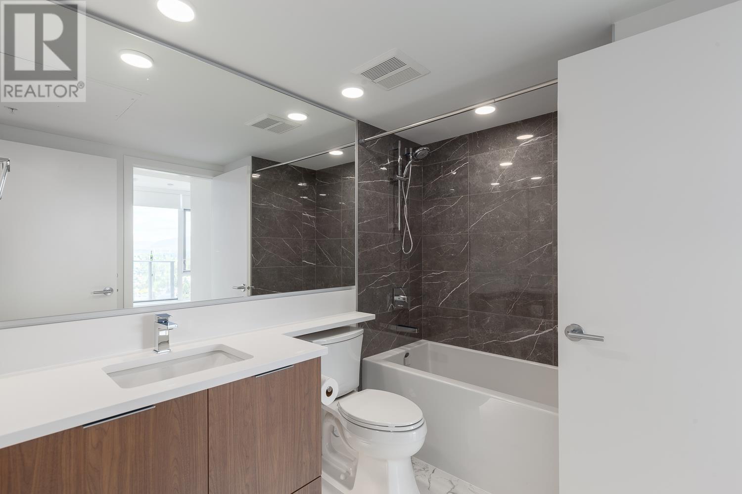 Listing Picture 19 of 30 : 2507 7769 PARK CRESCENT, Burnaby / 本拿比 - 魯藝地產 Yvonne Lu Group - MLS Medallion Club Member