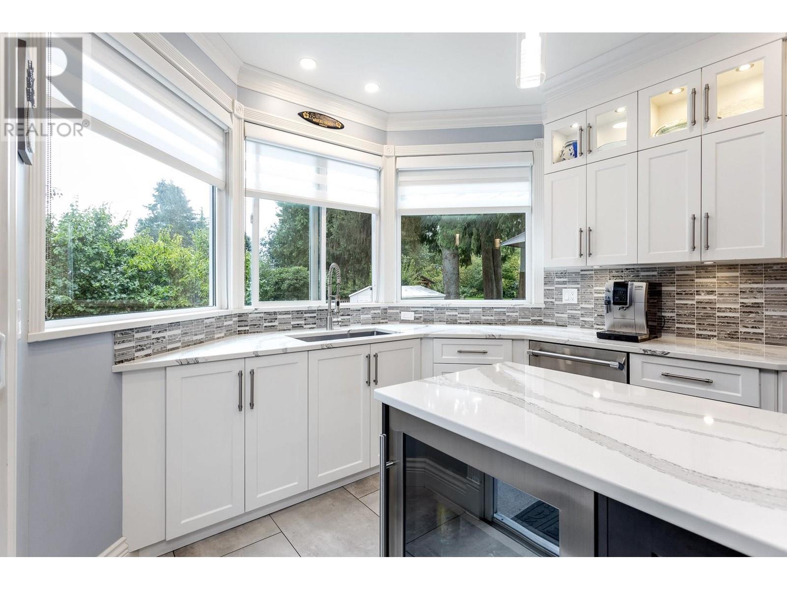 12550 206 Street, Maple Ridge, British Columbia  V2X 3M2 - Photo 12 - R2954322