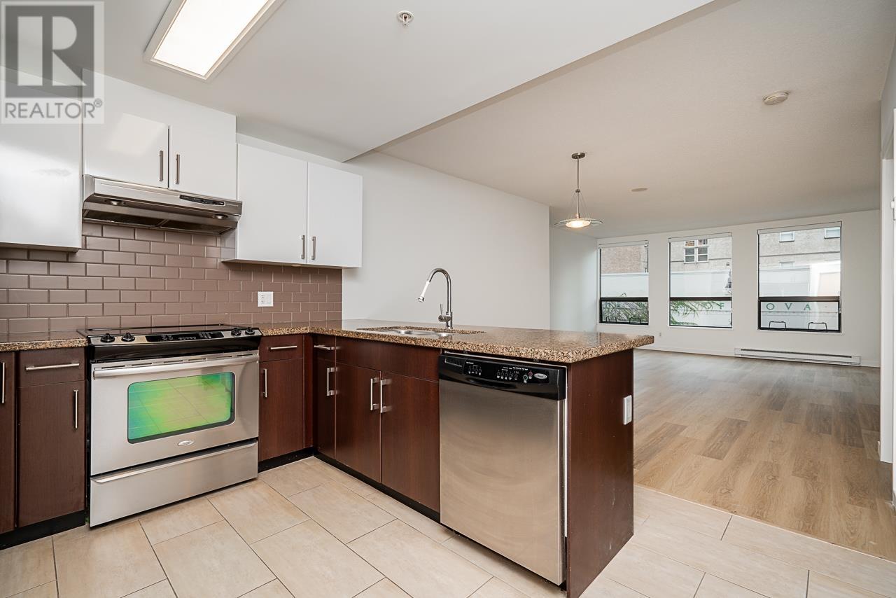 306 14 Begbie Street, New Westminster, British Columbia  V3M 0C4 - Photo 1 - R2954293