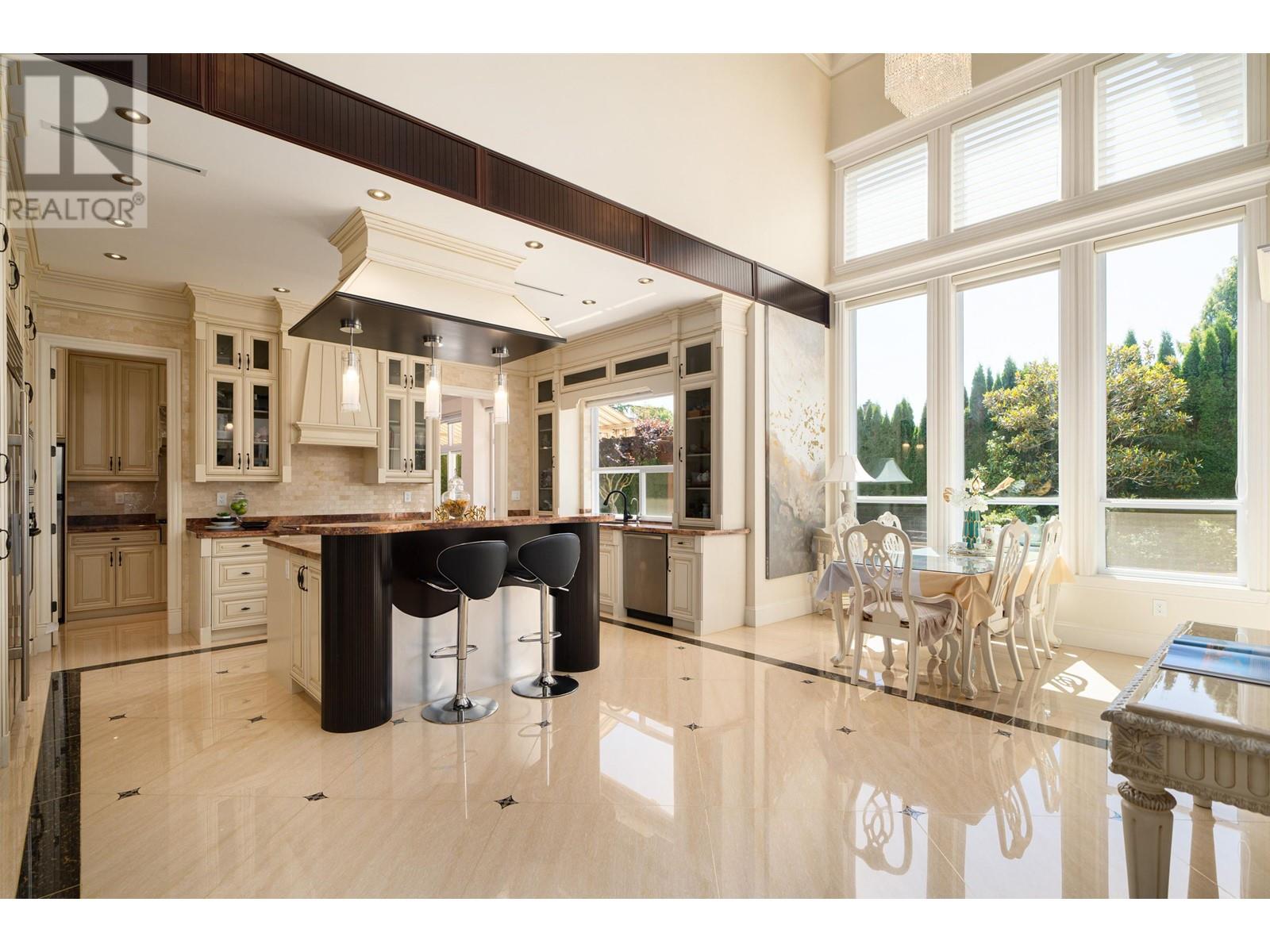 Listing Picture 12 of 40 : 7300 LUCAS ROAD, Richmond / 烈治文 - 魯藝地產 Yvonne Lu Group - MLS Medallion Club Member