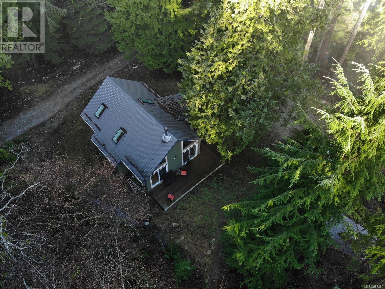 403 Whaletown Rd, Cortes Island, British Columbia  V0P 1Z0 - Photo 26 - 983385