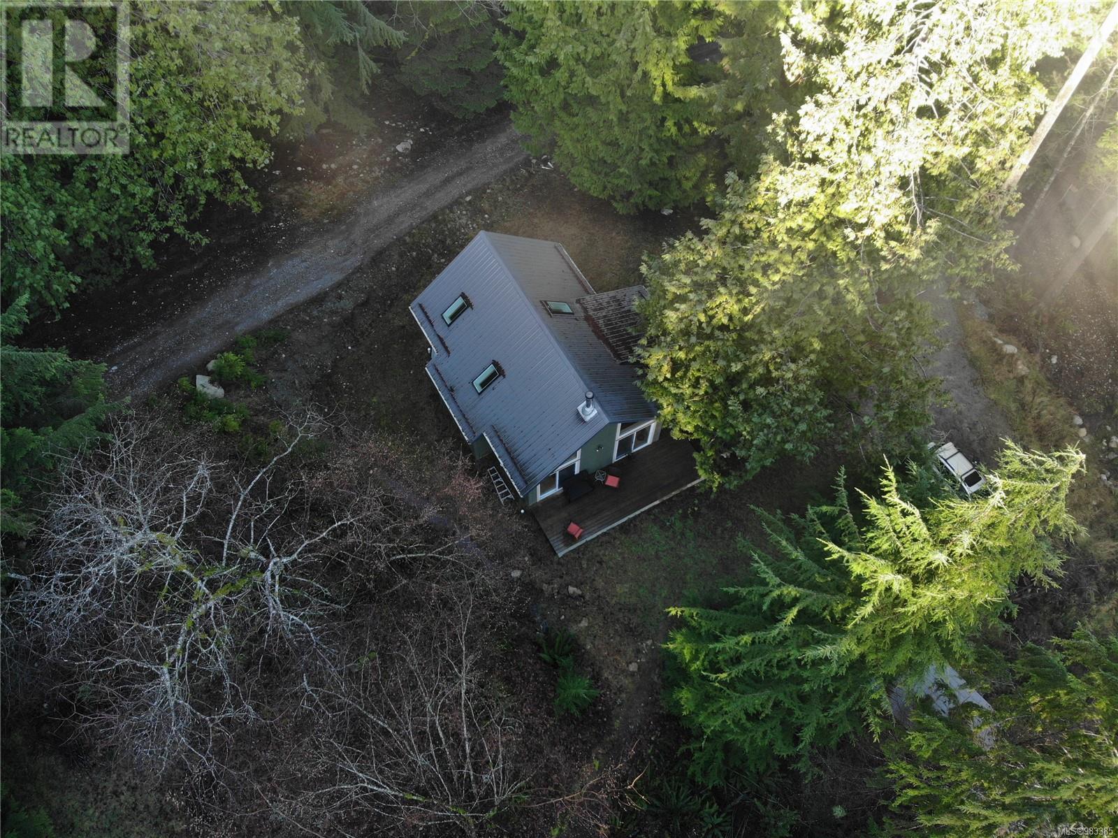 403 Whaletown Rd, Cortes Island, British Columbia  V0P 1Z0 - Photo 25 - 983385