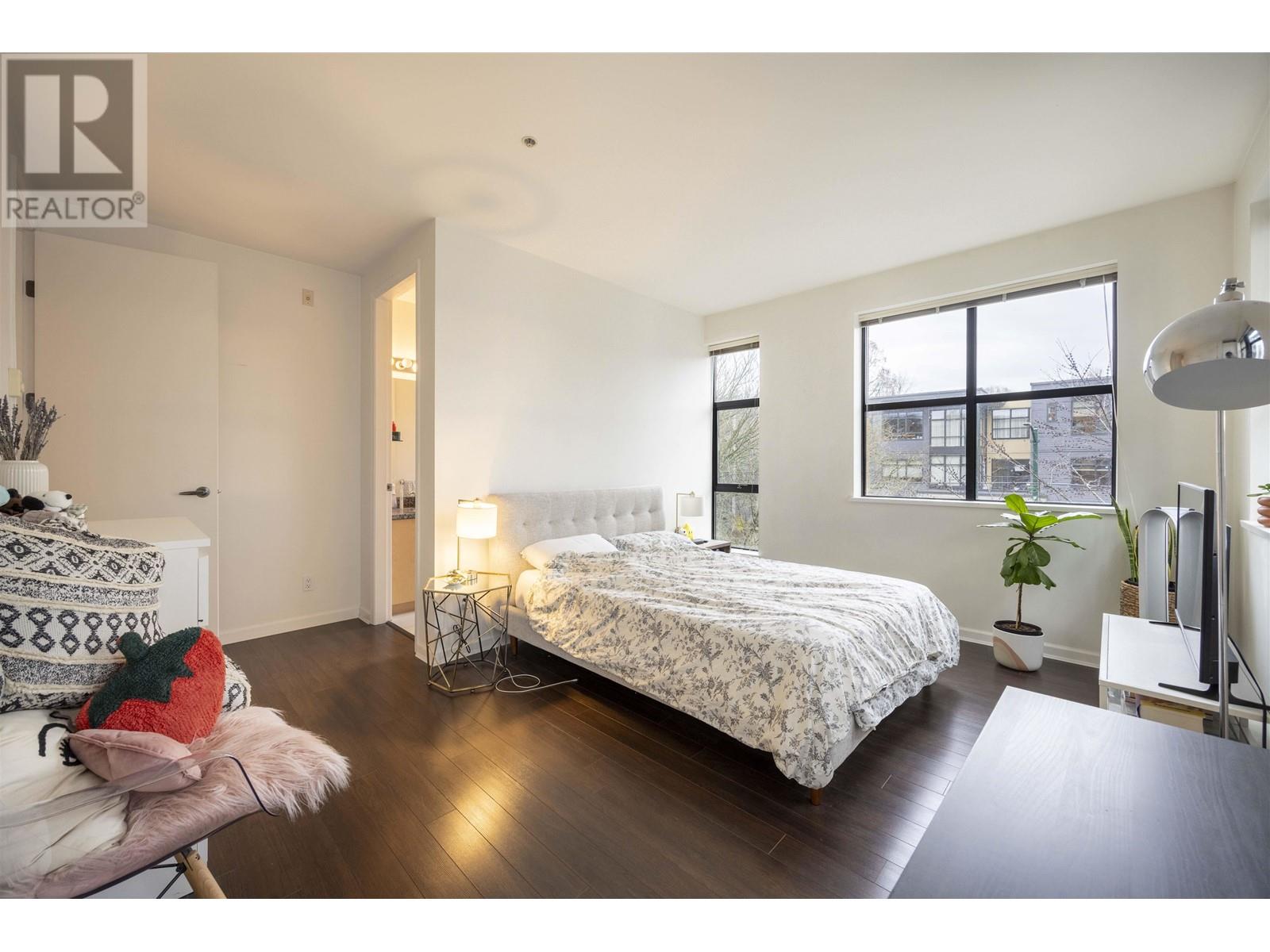 302 2065 W 12th Avenue, Vancouver, British Columbia  V6J 5L9 - Photo 9 - R2953824
