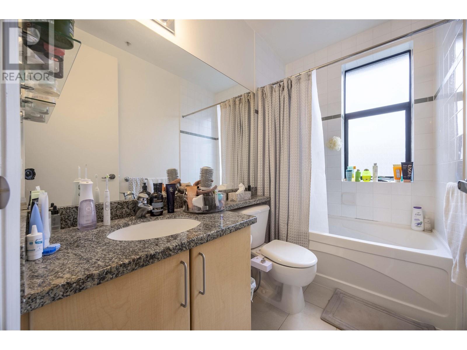 302 2065 W 12th Avenue, Vancouver, British Columbia  V6J 5L9 - Photo 18 - R2953824