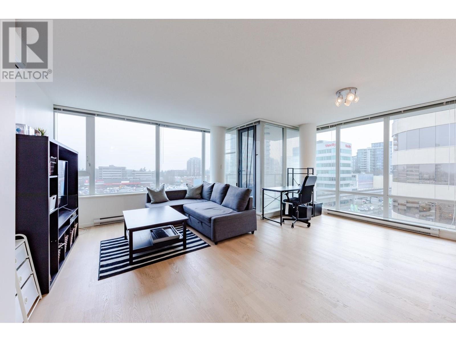Listing Picture 11 of 30 : 813 7988 ACKROYD ROAD, Richmond / 烈治文 - 魯藝地產 Yvonne Lu Group - MLS Medallion Club Member