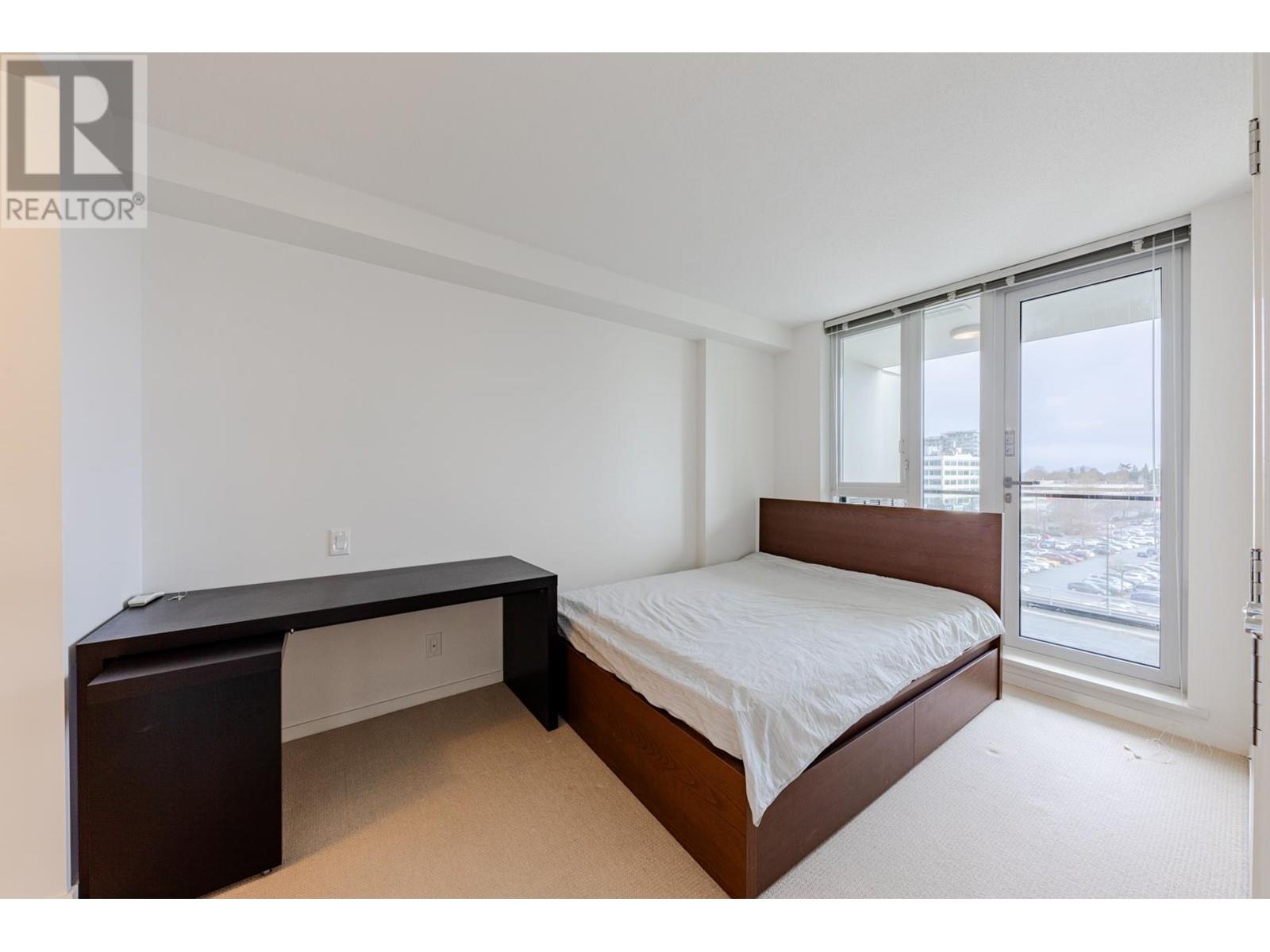 Listing Picture 19 of 30 : 813 7988 ACKROYD ROAD, Richmond / 烈治文 - 魯藝地產 Yvonne Lu Group - MLS Medallion Club Member