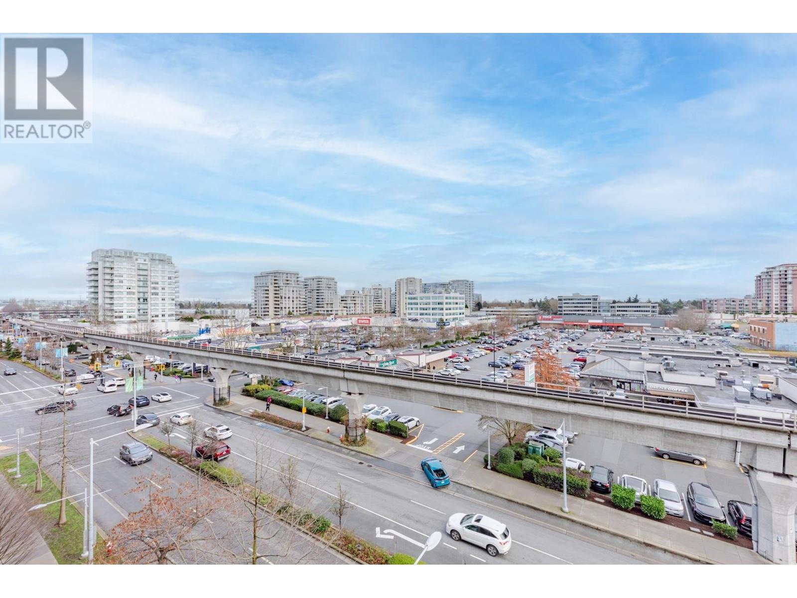 Listing Picture 26 of 30 : 813 7988 ACKROYD ROAD, Richmond / 烈治文 - 魯藝地產 Yvonne Lu Group - MLS Medallion Club Member