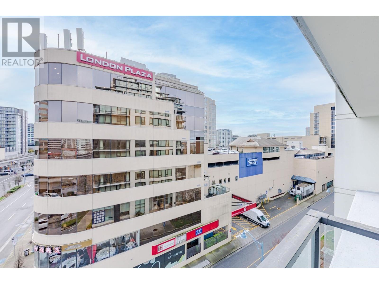 Listing Picture 25 of 30 : 813 7988 ACKROYD ROAD, Richmond / 烈治文 - 魯藝地產 Yvonne Lu Group - MLS Medallion Club Member