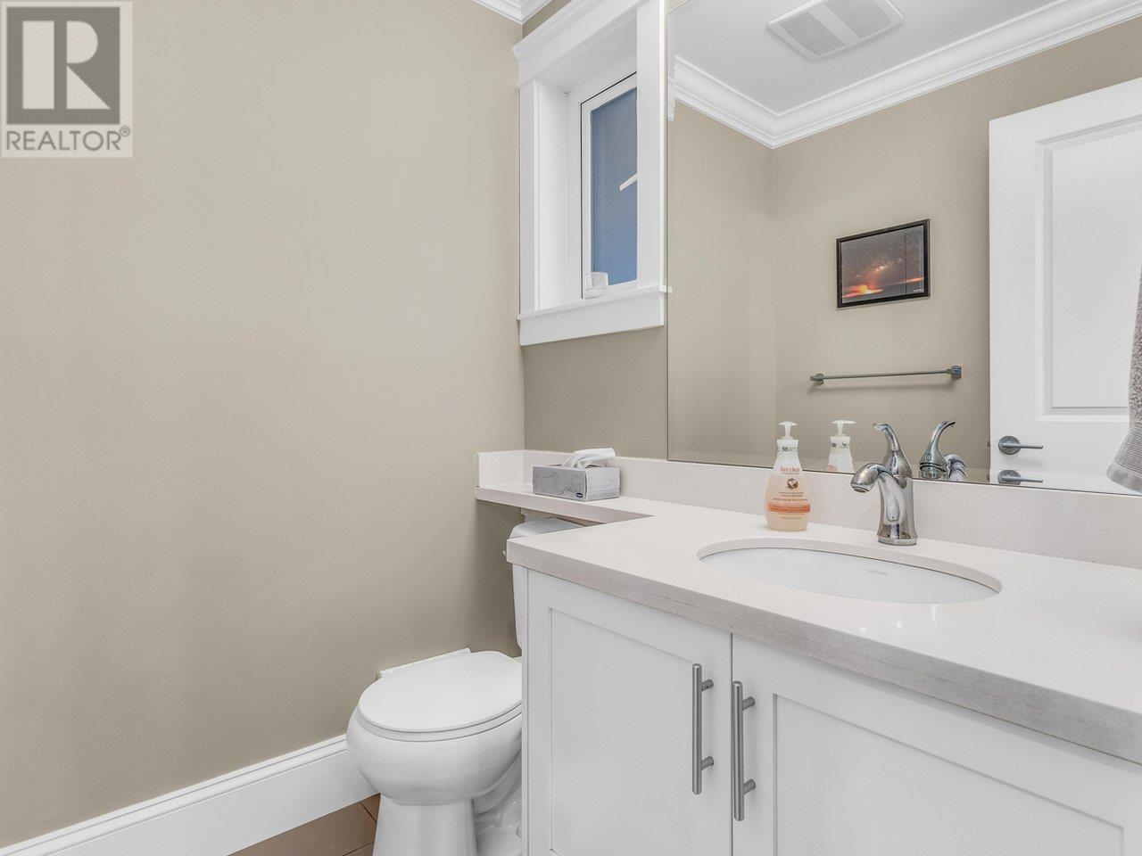 310 Seymour River Place, North Vancouver, British Columbia  V7H 1S7 - Photo 13 - R2954103