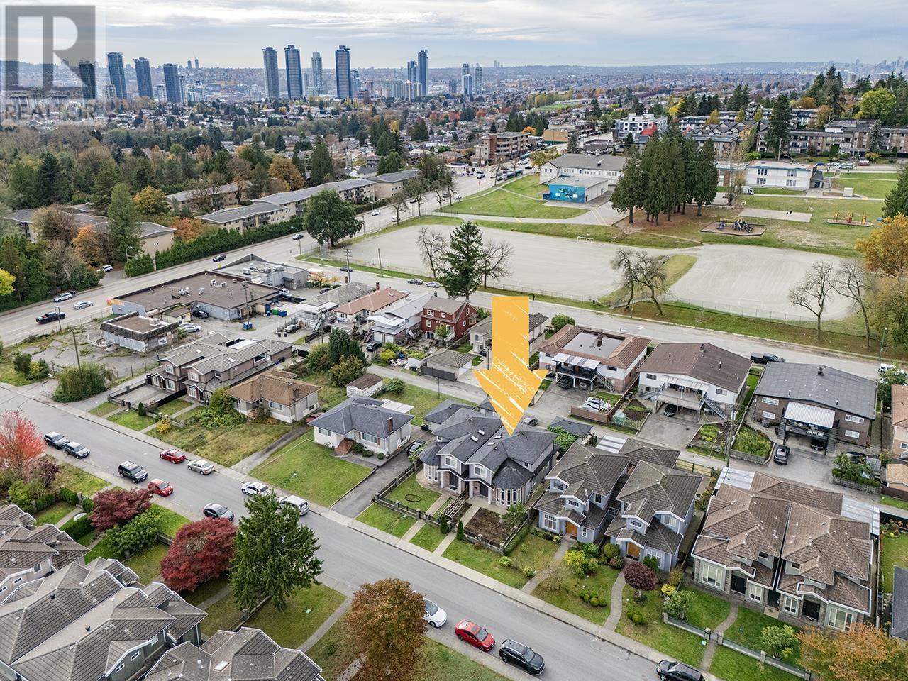 Listing Picture 27 of 31 : 305 STRATFORD AVENUE, Burnaby / 本拿比 - 魯藝地產 Yvonne Lu Group - MLS Medallion Club Member