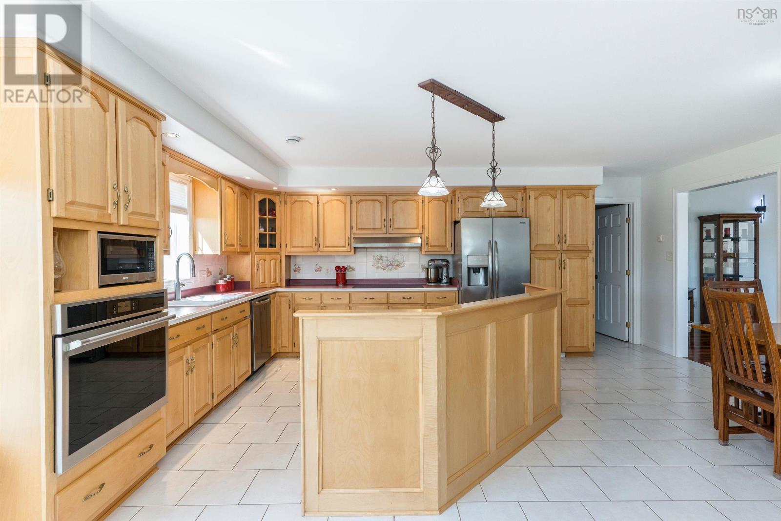 111 Highway 2, Enfield, Nova Scotia  B2T 1C8 - Photo 7 - 202500473