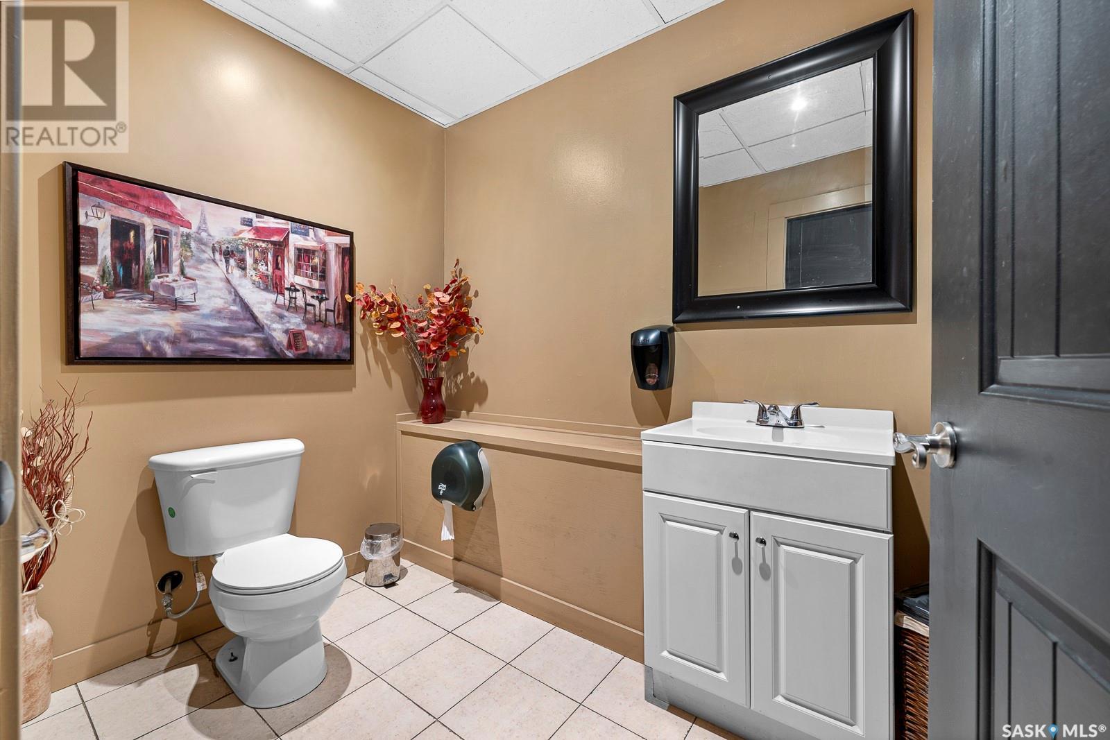 2610 13th Avenue, Regina, Saskatchewan  S4T 1N1 - Photo 14 - SK992458