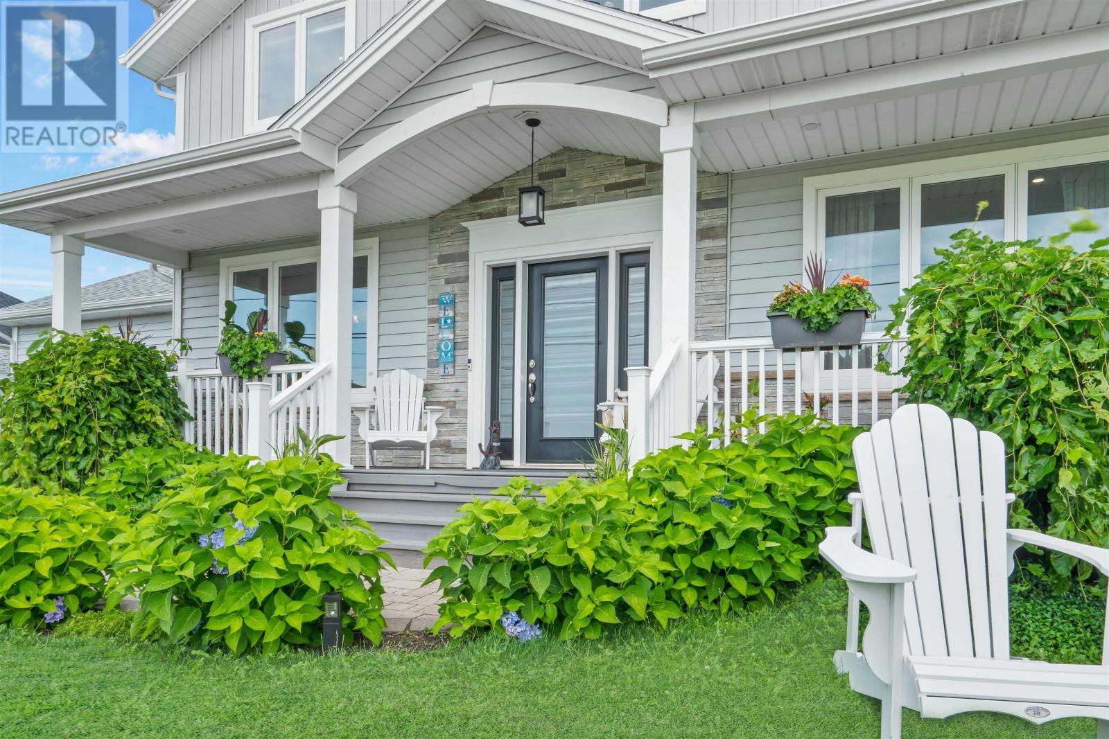 Property at 2 Stonington Boulevard image 3