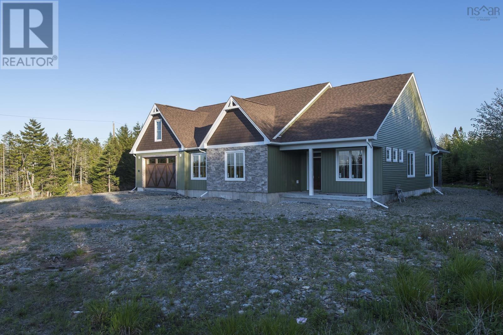 Property at 84 Sugarwood Court image 3