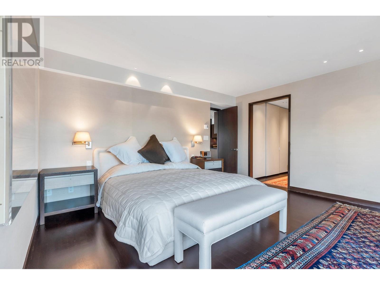 Listing Picture 27 of 40 : 902 1600 HORNBY STREET, Vancouver / 溫哥華 - 魯藝地產 Yvonne Lu Group - MLS Medallion Club Member