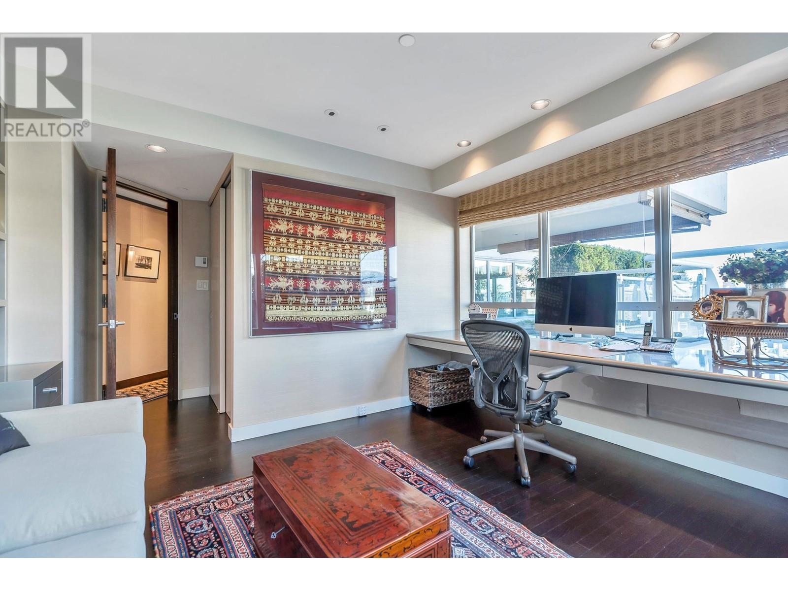 Listing Picture 32 of 40 : 902 1600 HORNBY STREET, Vancouver / 溫哥華 - 魯藝地產 Yvonne Lu Group - MLS Medallion Club Member