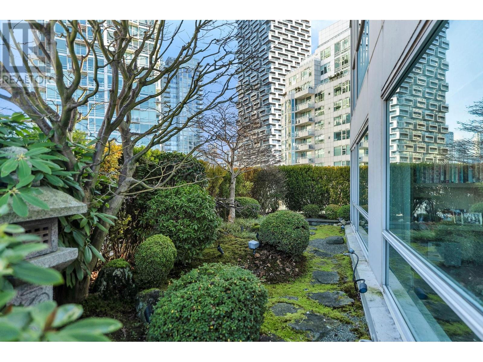 Listing Picture 21 of 40 : 902 1600 HORNBY STREET, Vancouver / 溫哥華 - 魯藝地產 Yvonne Lu Group - MLS Medallion Club Member