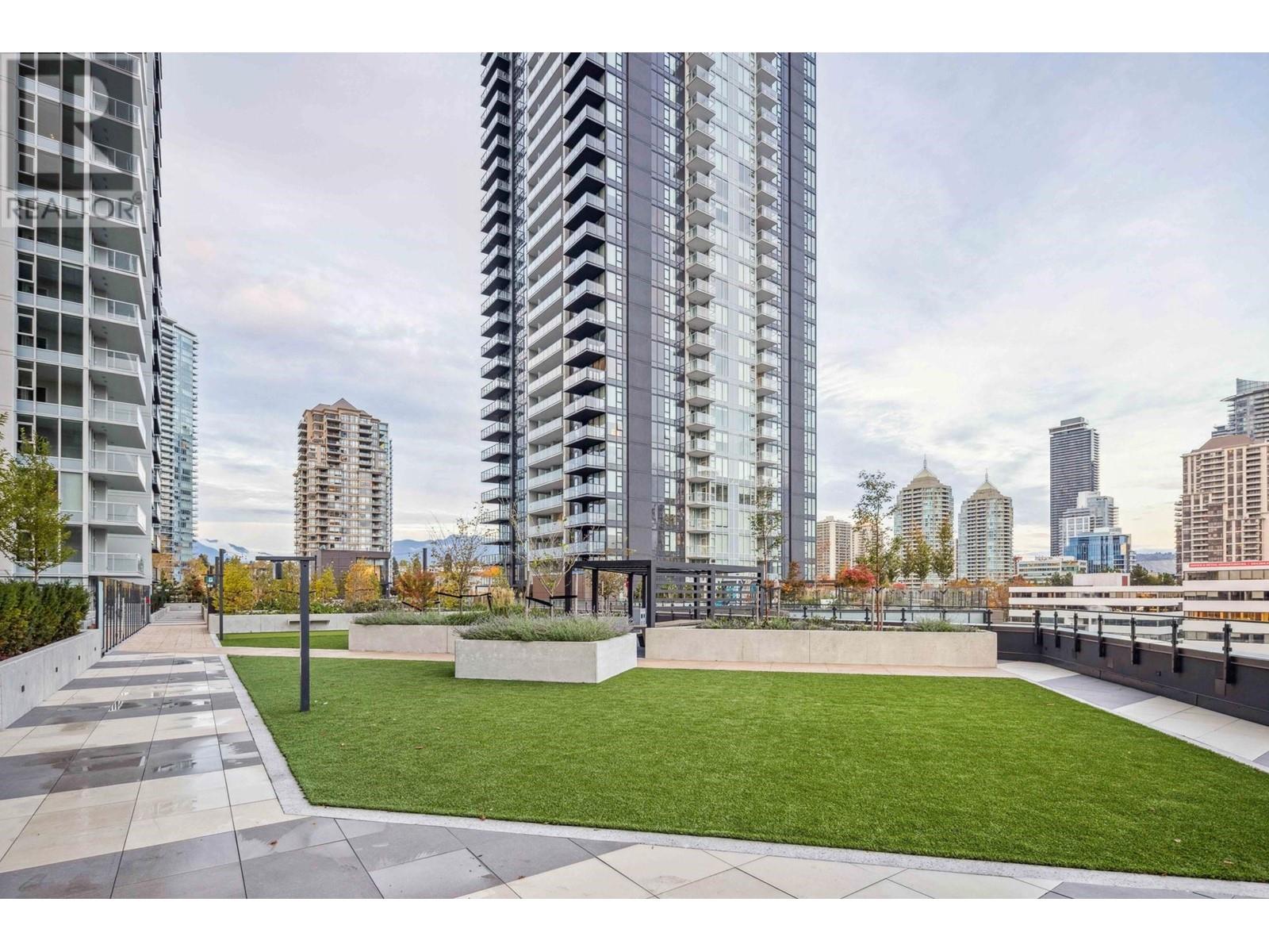 Listing Picture 28 of 32 : 1010 2108 GILMORE AVENUE, Burnaby / 本拿比 - 魯藝地產 Yvonne Lu Group - MLS Medallion Club Member