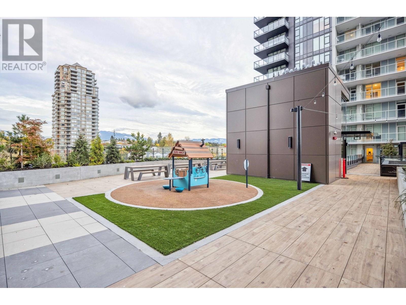 Listing Picture 31 of 32 : 1010 2108 GILMORE AVENUE, Burnaby / 本拿比 - 魯藝地產 Yvonne Lu Group - MLS Medallion Club Member