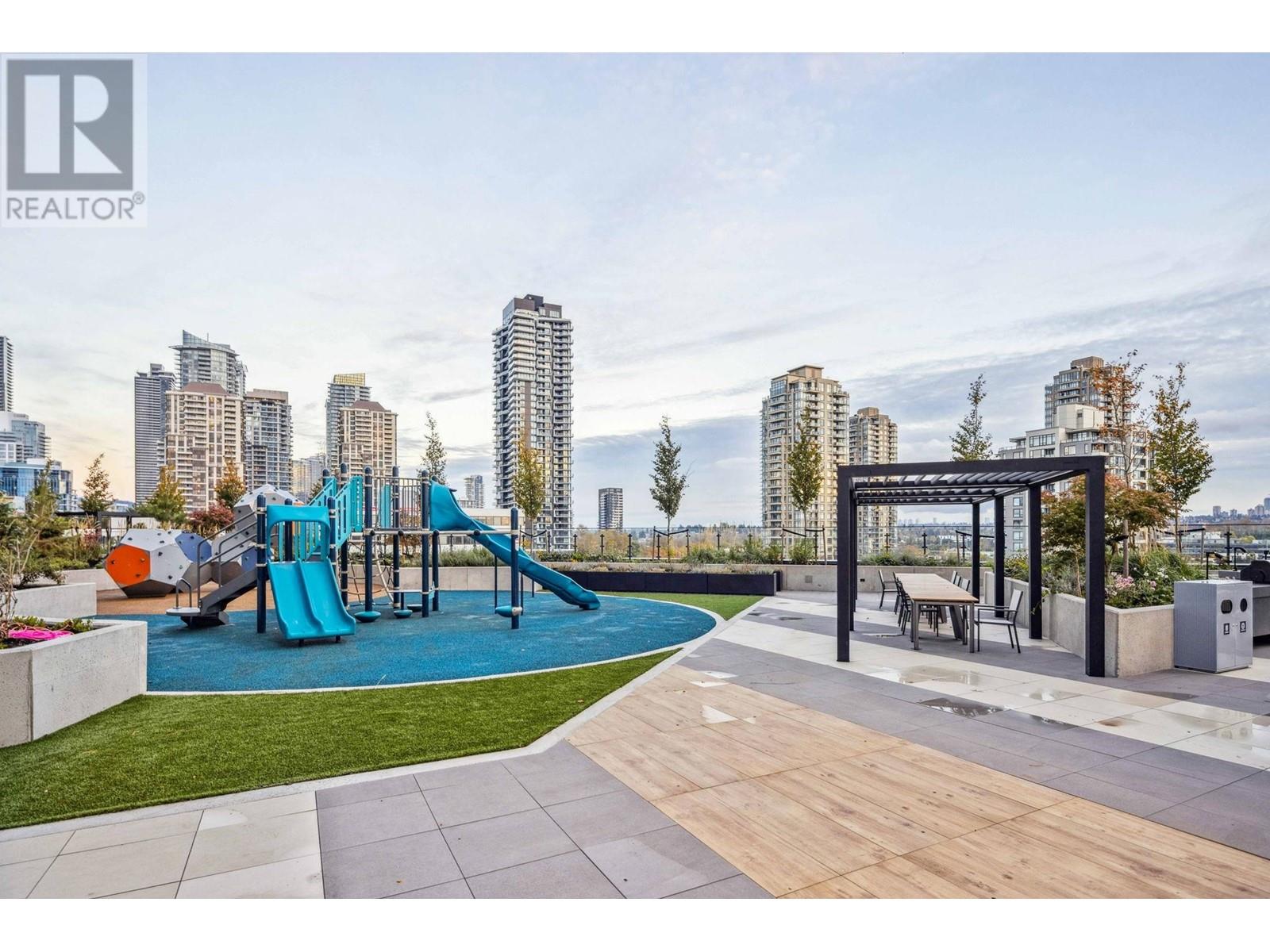 Listing Picture 32 of 32 : 1010 2108 GILMORE AVENUE, Burnaby / 本拿比 - 魯藝地產 Yvonne Lu Group - MLS Medallion Club Member
