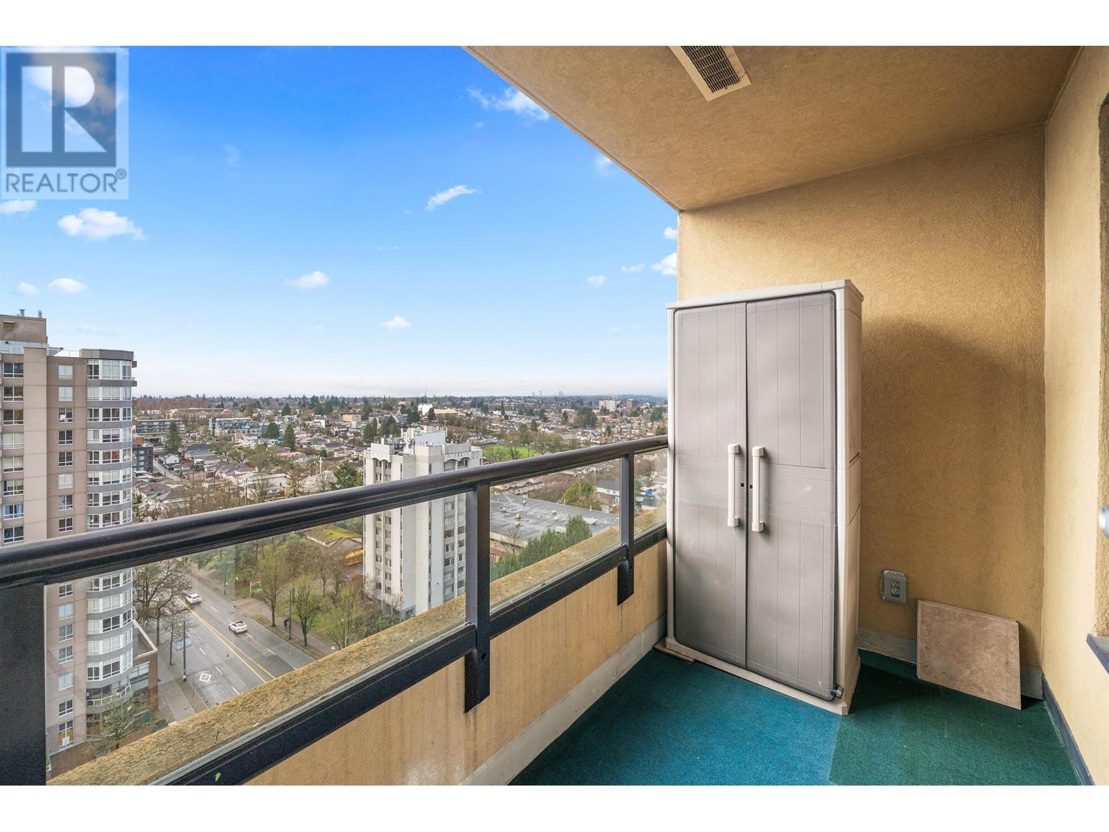 Listing Picture 16 of 33 : 1601 3438 VANNESS AVENUE, Vancouver / 溫哥華 - 魯藝地產 Yvonne Lu Group - MLS Medallion Club Member