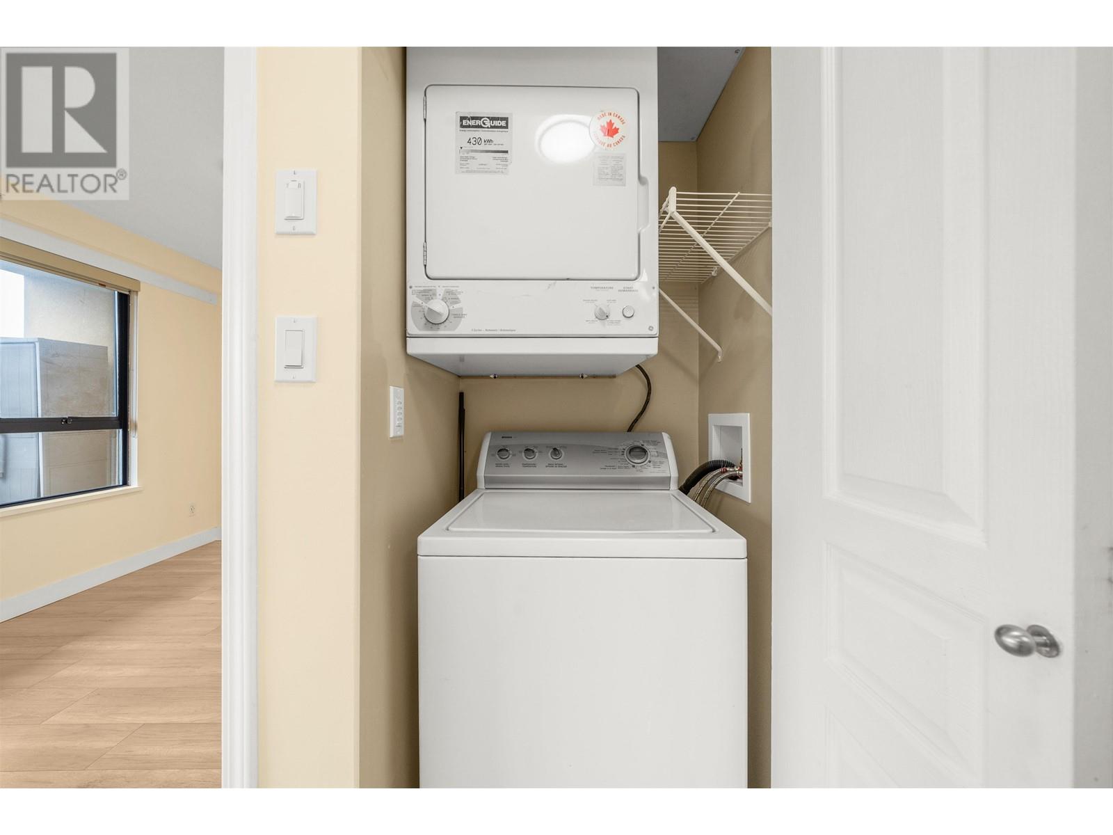 Listing Picture 23 of 33 : 1601 3438 VANNESS AVENUE, Vancouver / 溫哥華 - 魯藝地產 Yvonne Lu Group - MLS Medallion Club Member