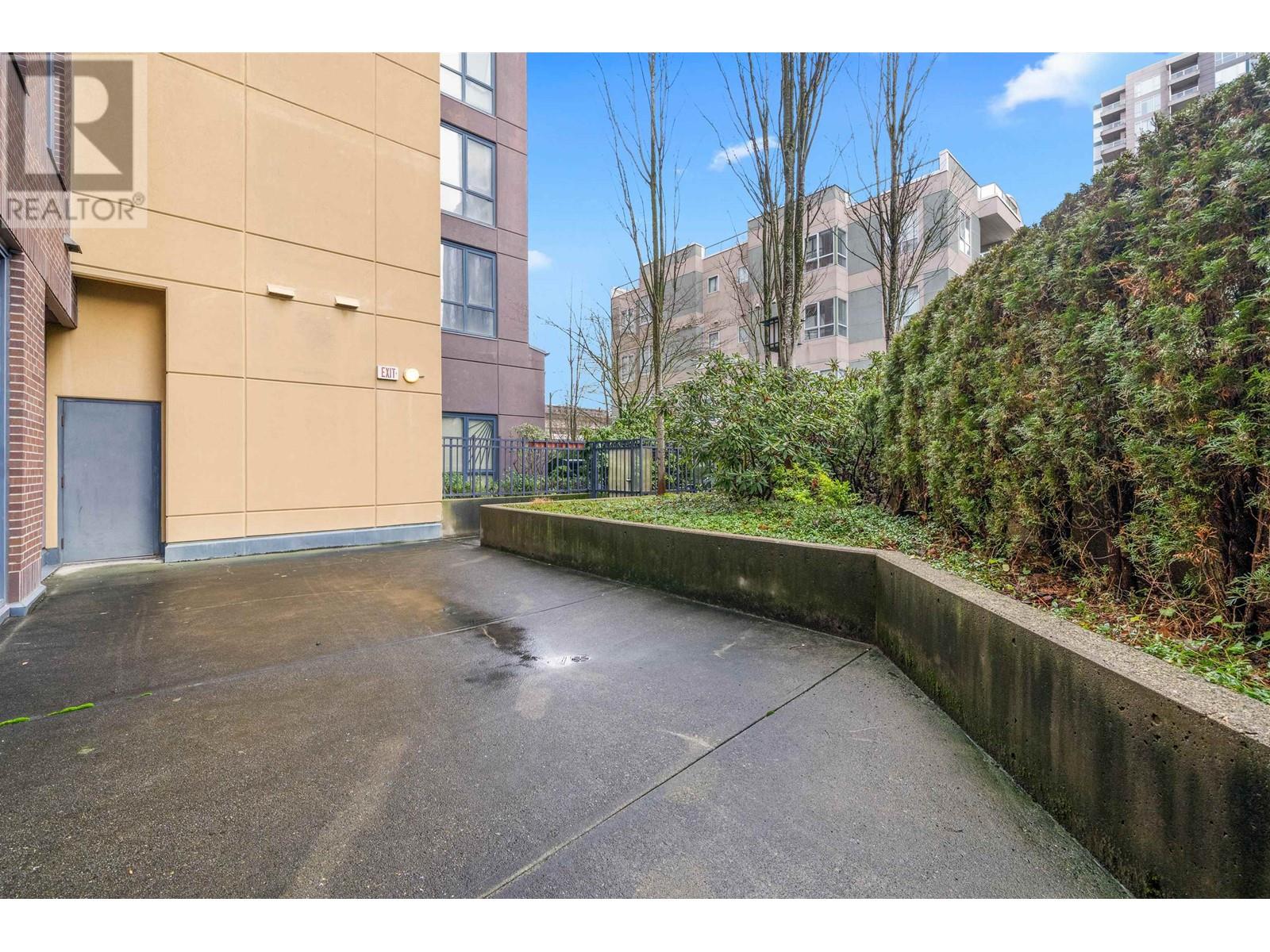 Listing Picture 27 of 33 : 1601 3438 VANNESS AVENUE, Vancouver / 溫哥華 - 魯藝地產 Yvonne Lu Group - MLS Medallion Club Member