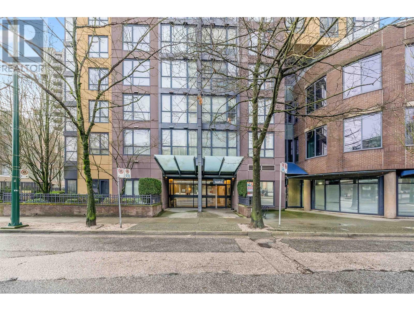 Listing Picture 33 of 33 : 1601 3438 VANNESS AVENUE, Vancouver / 溫哥華 - 魯藝地產 Yvonne Lu Group - MLS Medallion Club Member