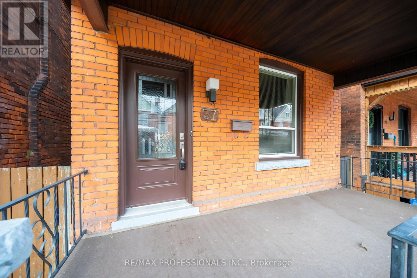 37 Fairleigh Avenue N, Hamilton, Ontario  L8M 2X2 - Photo 3 - X11914976