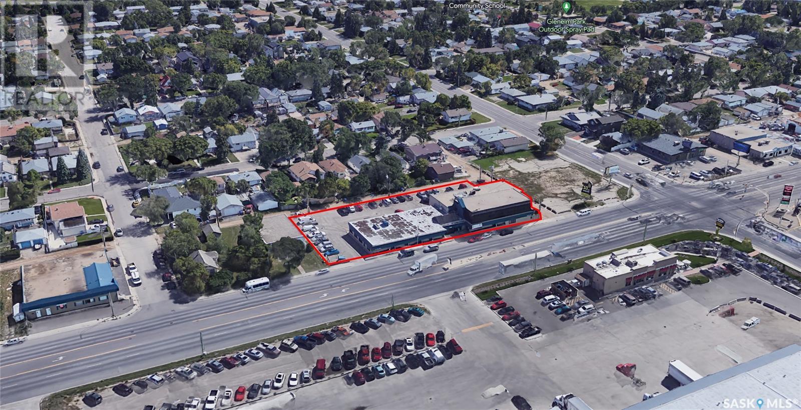 1445 Park Street, Regina, Saskatchewan  S4N 4C5 - Photo 2 - SK992497