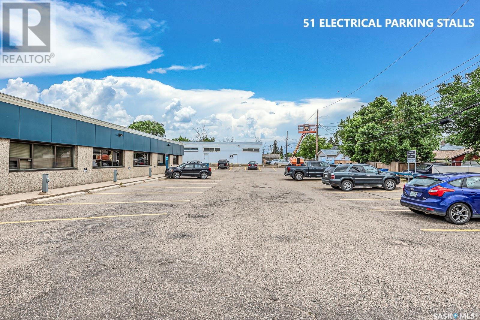 1445 Park Street, Regina, Saskatchewan  S4N 4C5 - Photo 3 - SK992497