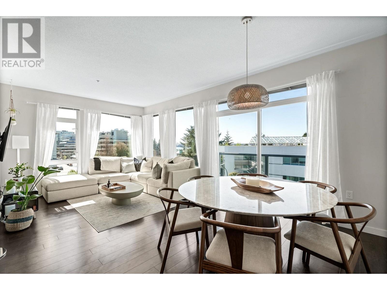 306 277 W 1st Street, North Vancouver, British Columbia  V7M 0E8 - Photo 2 - R2954422