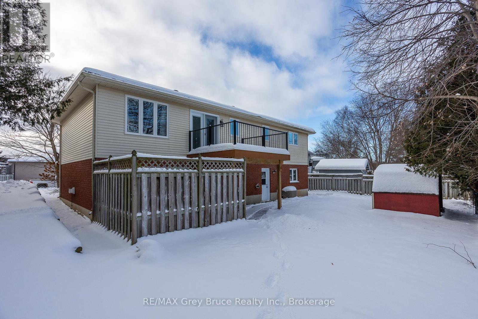 492 8th Avenue E, Owen Sound, Ontario  N4K 6S8 - Photo 3 - X11915259