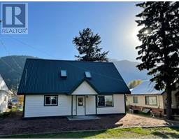 5763 Ponderosa Road, falkland, British Columbia