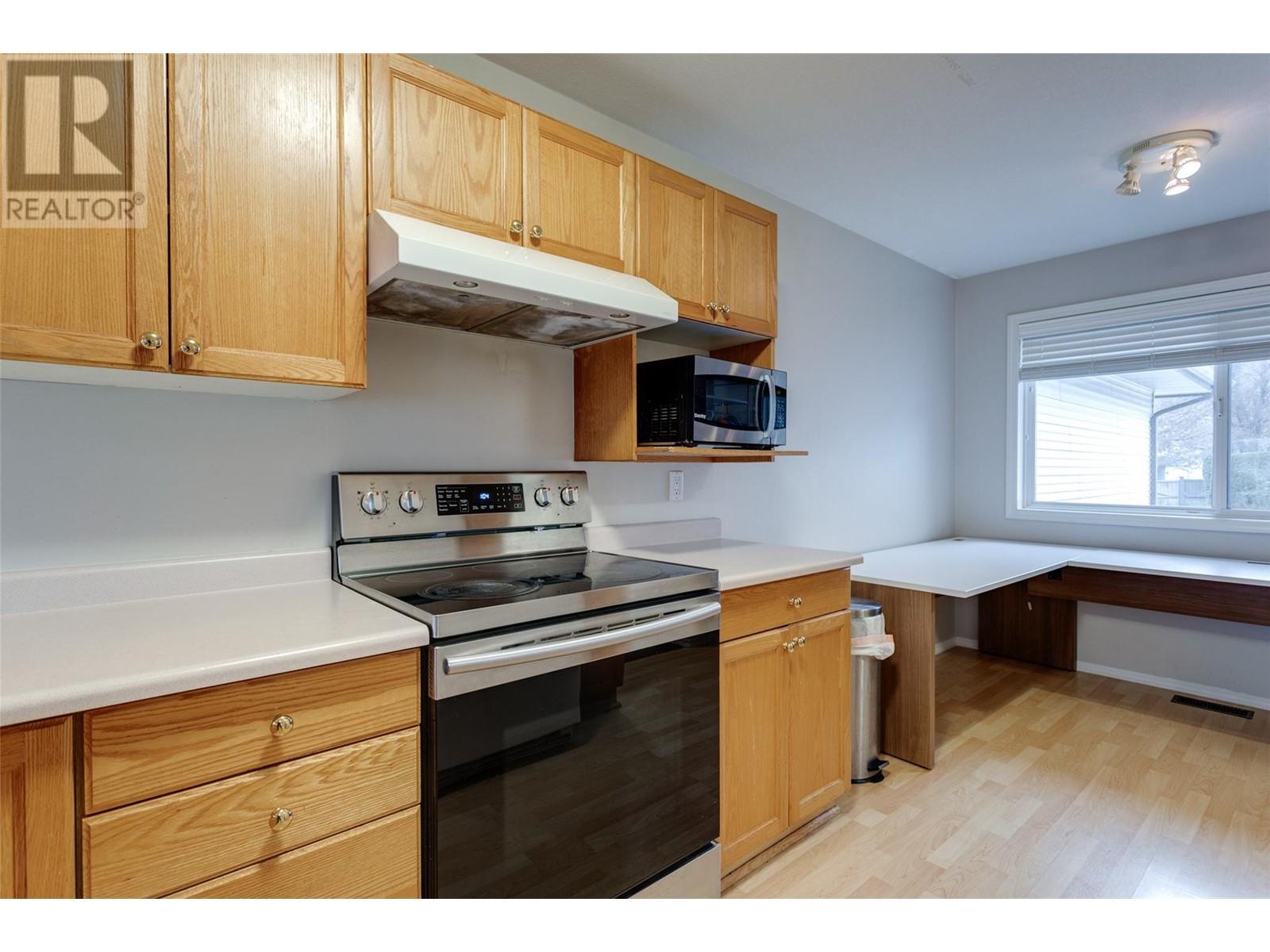 Property at 133 Wyndham Crescent Unit# 115 image 5