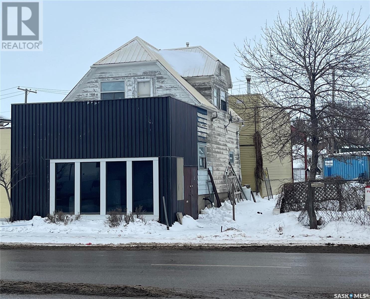 Property at 945 WINNIPEG STREET image