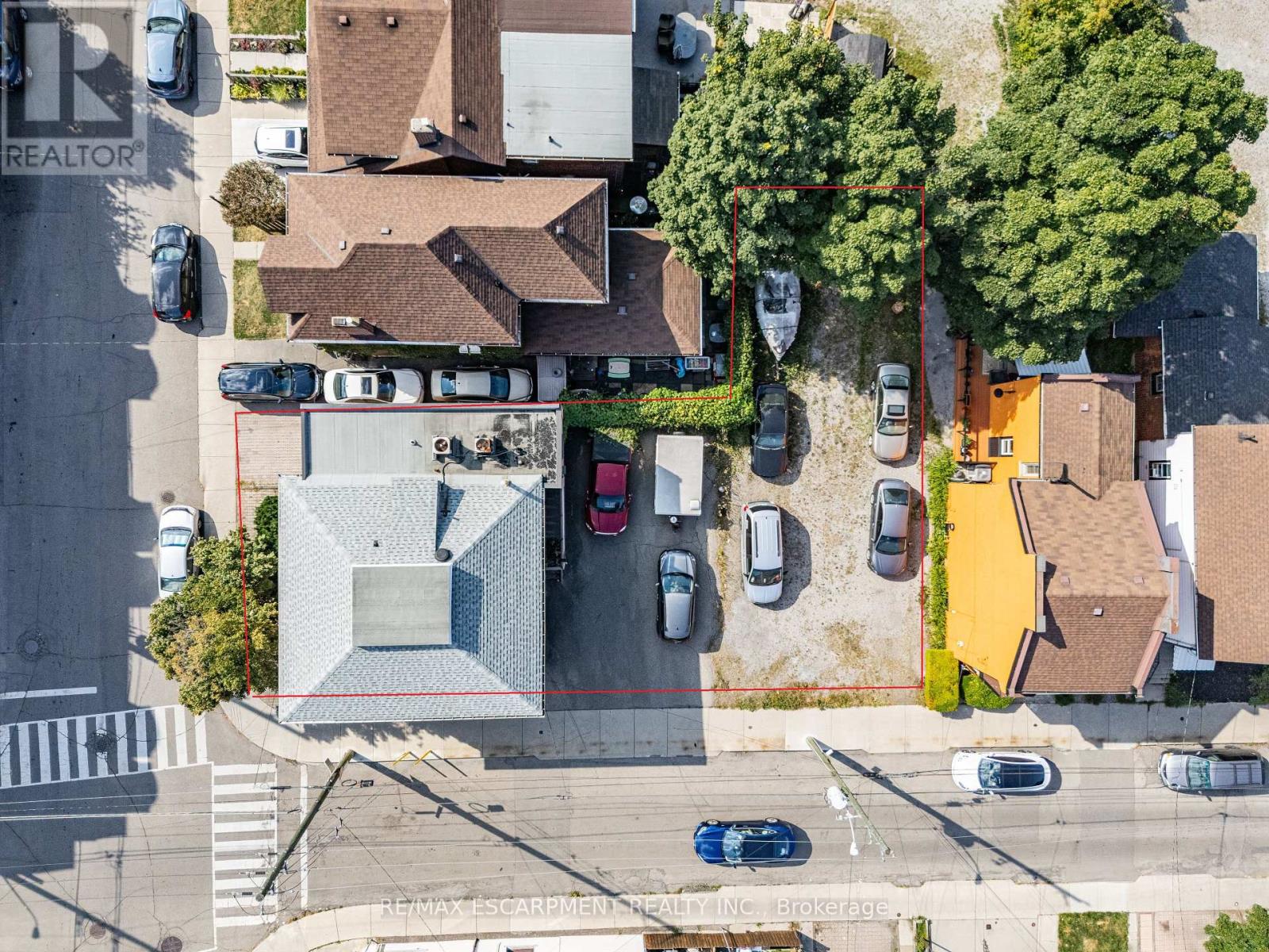 Property at 120 CATHARINE STREET S image 1
