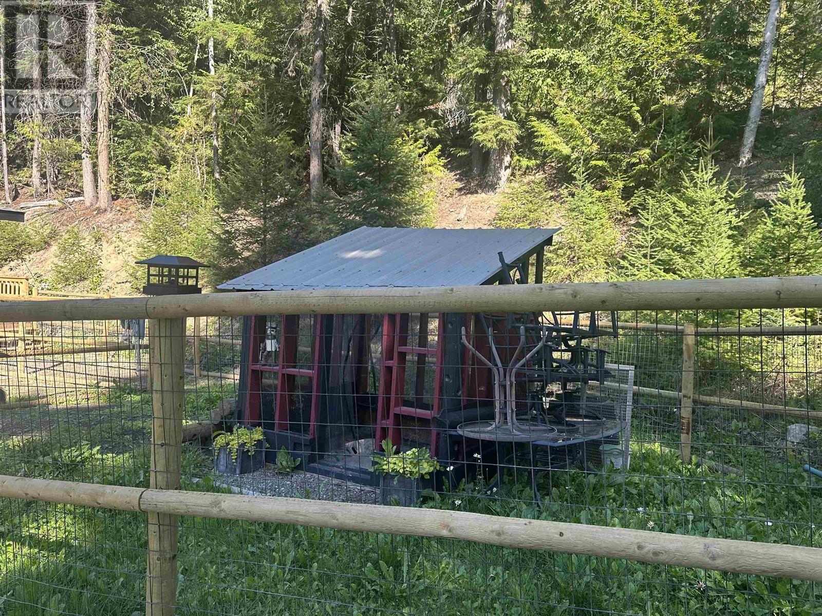 5973 Cedar Creek Road, Likely, British Columbia  V0L 1N0 - Photo 31 - R2953610