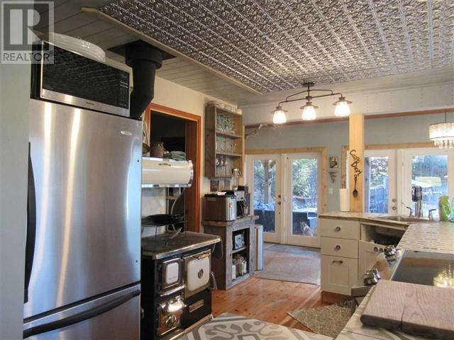 5973 Cedar Creek Road, Likely, British Columbia  V0L 1N0 - Photo 7 - R2953610