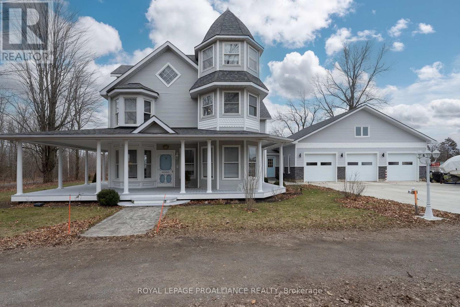 25 Prinyers Cove Crescent, Prince Edward County (North Marysburg Ward), Ontario  K0K 2T0 - Photo 2 - X10440537