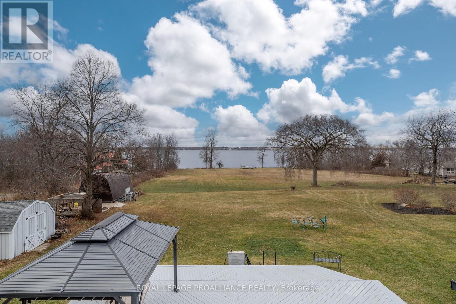 25 Prinyers Cove Crescent, Prince Edward County (North Marysburg Ward), Ontario  K0K 2T0 - Photo 3 - X10440537