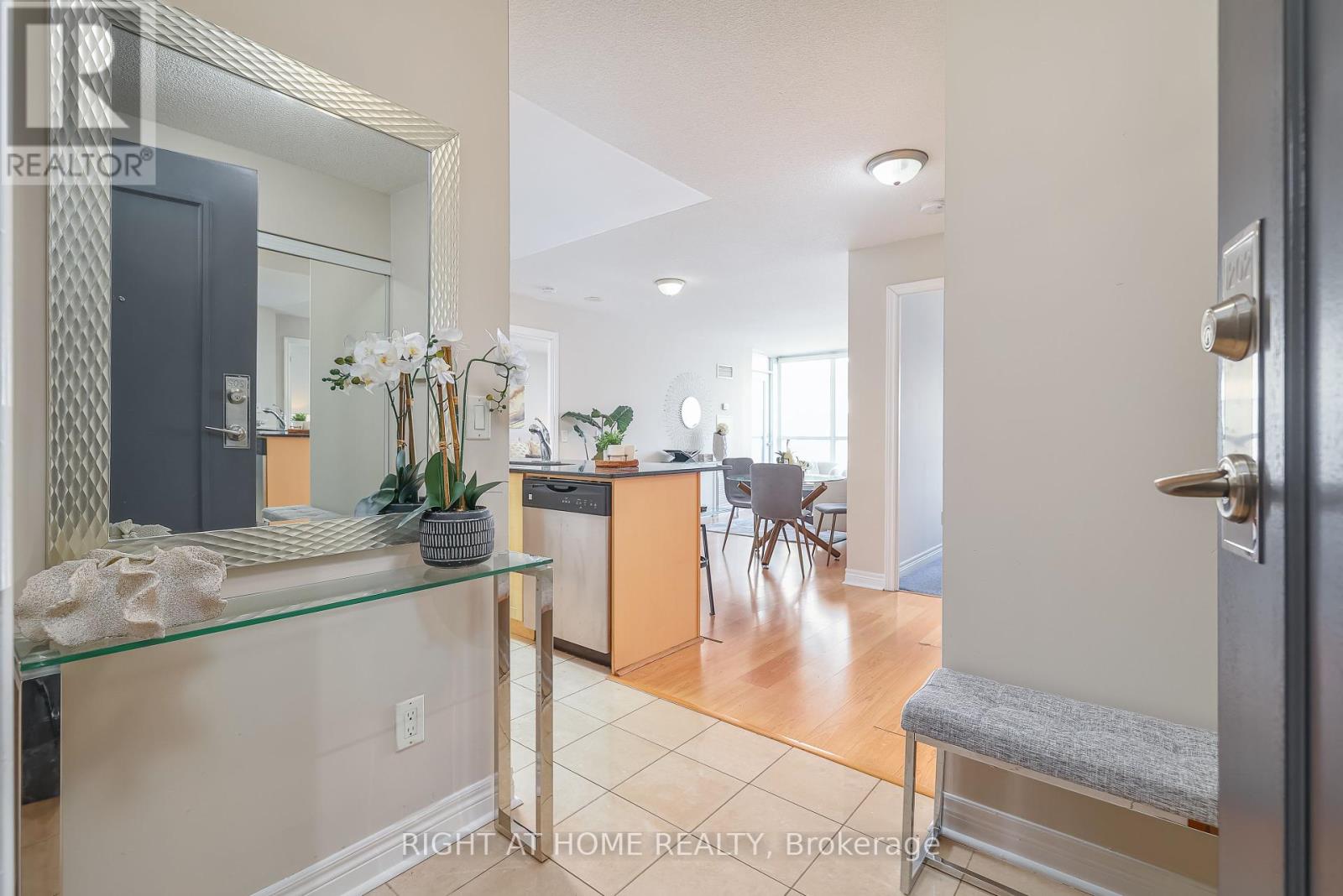 Property at 1202 - 60 DISERA DRIVE image 3